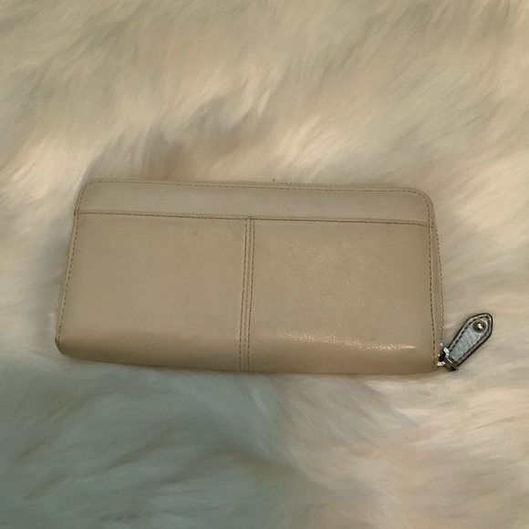 Wallet - Picture 2 of 3
